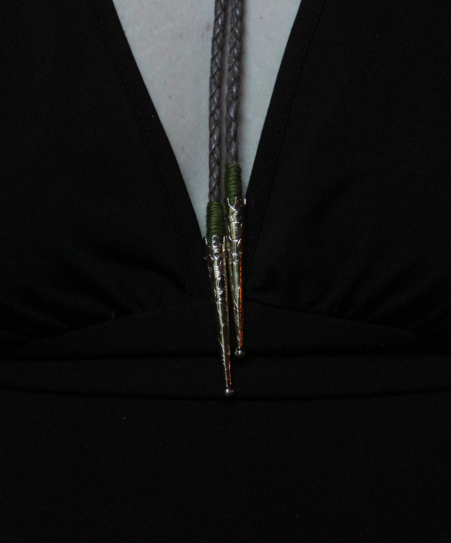 Vertebrae Cap Concho Bolo Tie