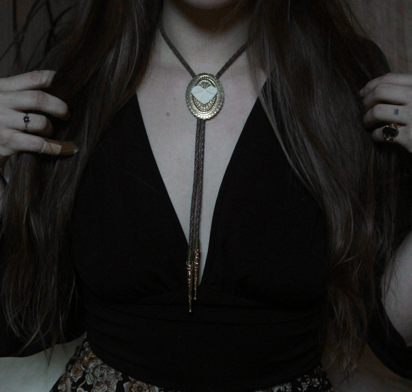 Vertebrae Cap Concho Bolo Tie