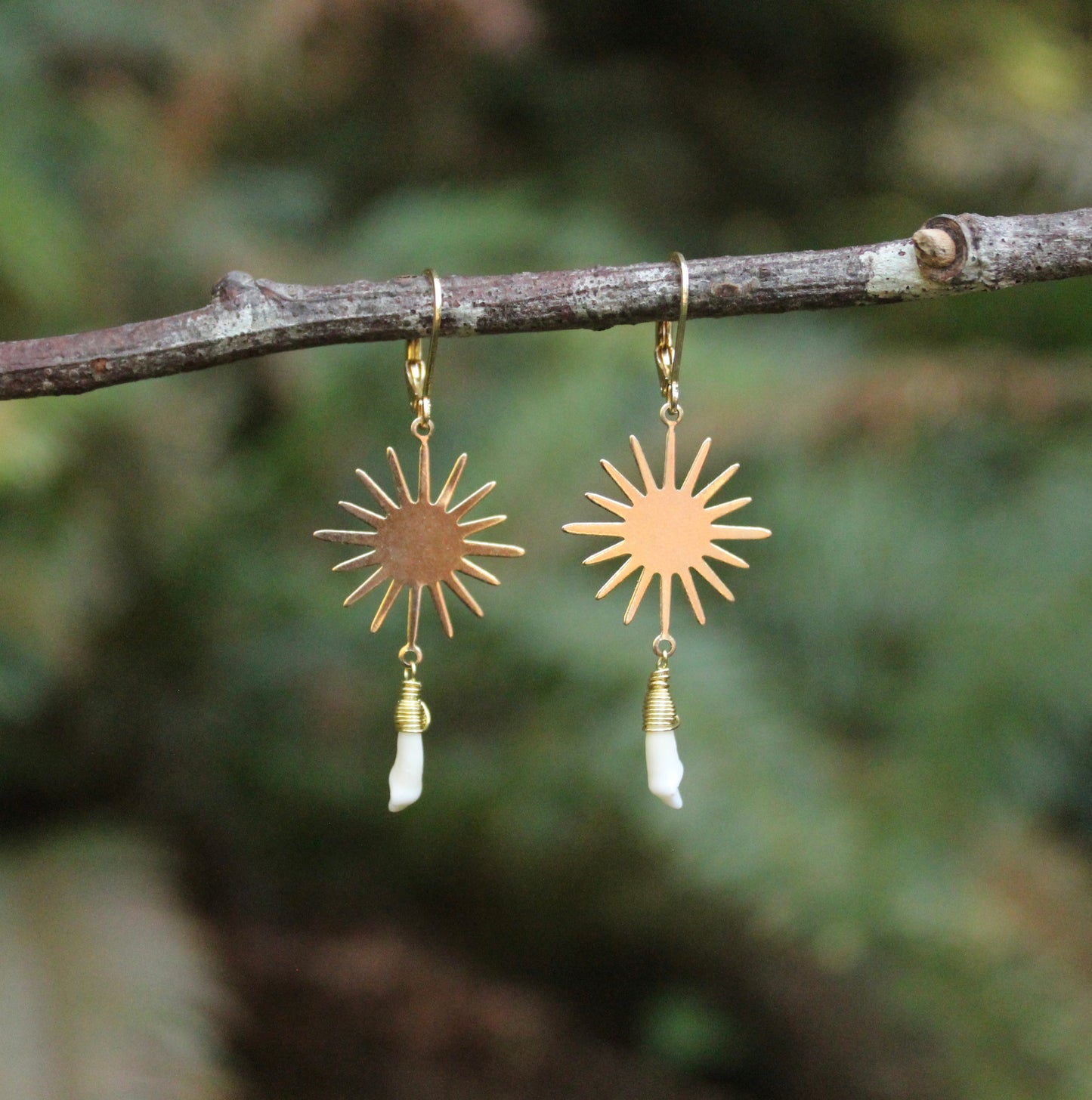Sunburst Raccoon Tooth Earrings