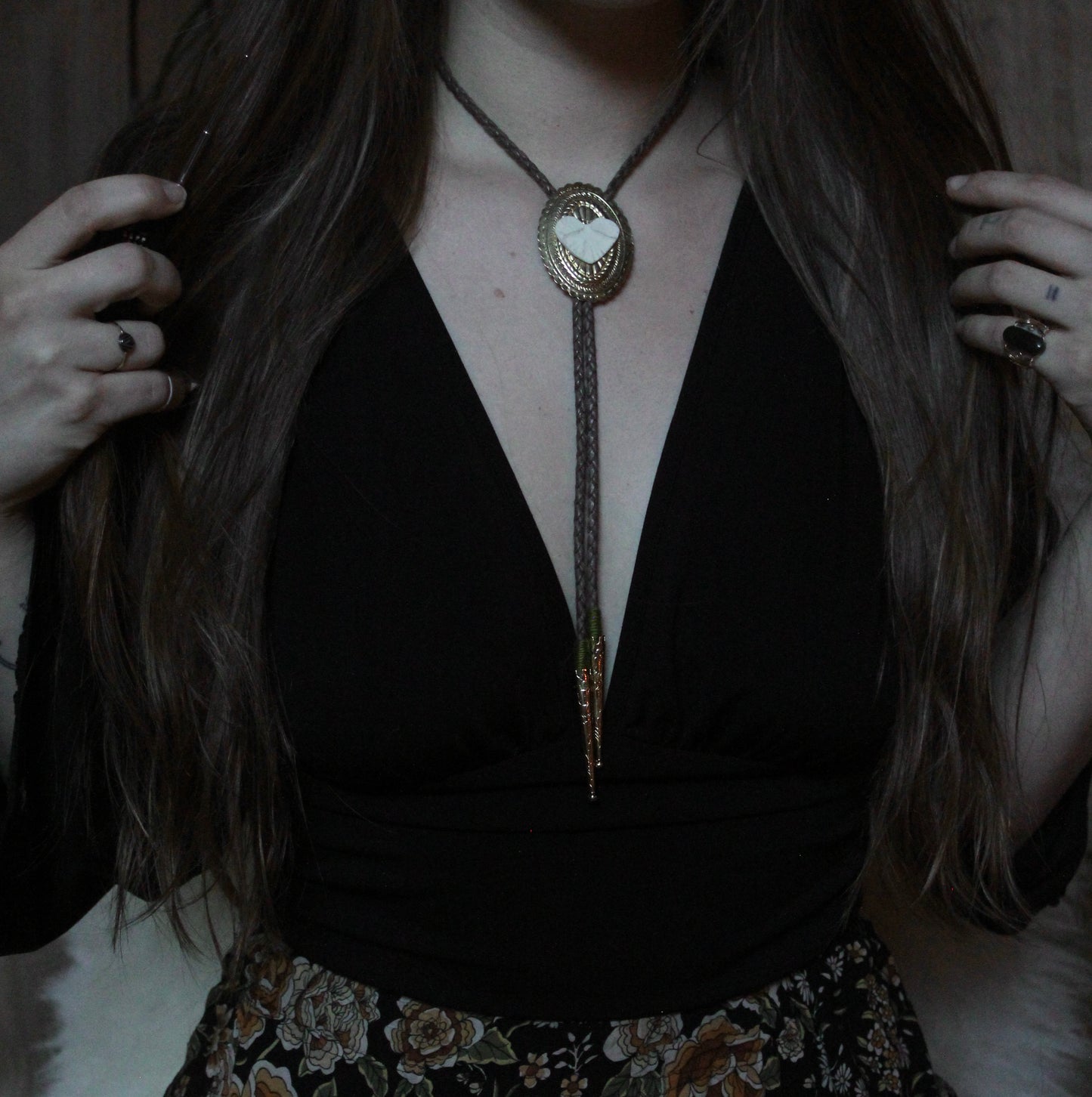 Vertebrae Cap Concho Bolo Tie
