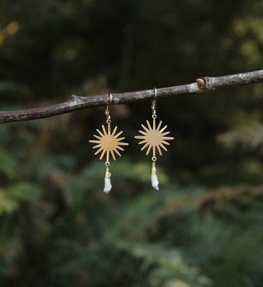 Sunburst Raccoon Tooth Earrings